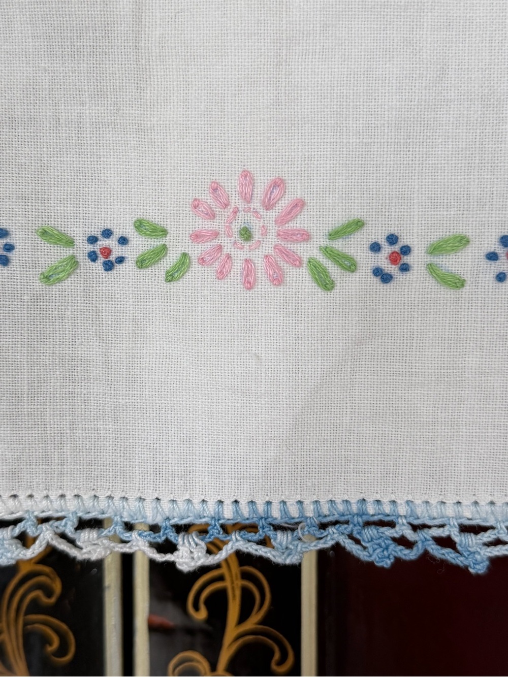 Vintage linen + cotton hand embroidered top - Picture 12 of 14